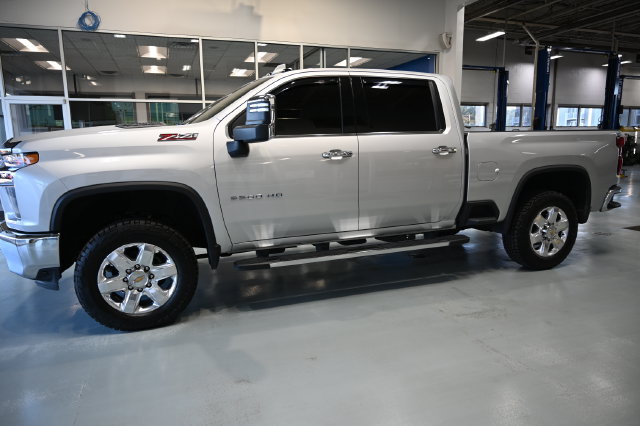 Used 2023 Chevrolet Silverado 3500 LTZ AWD/4WD image 8