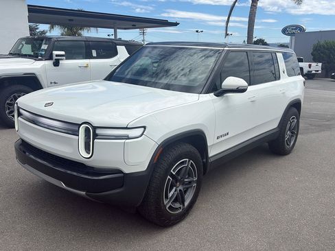 Used 2026 Rivian R1S Adventure AWD/4WD image 1