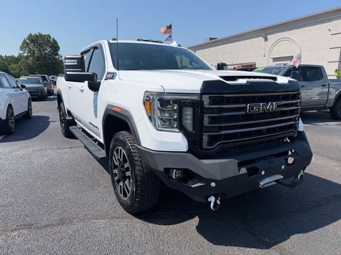 Used 2020 GMC Sierra 2500 AT4 w/ AT4 Premium Package AWD/4WD image 4