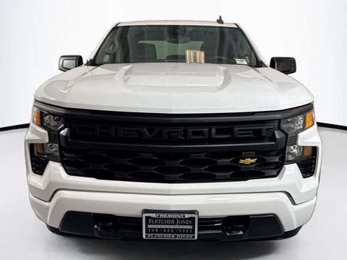 Used 2023 Chevrolet Silverado 1500 Custom RWD image 2