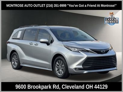 Used 2023 Toyota Sienna XLE