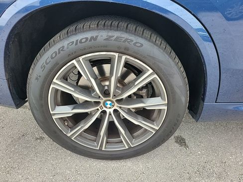 Used 2023 BMW X5 xDrive40i w/ M Sport Package image 9