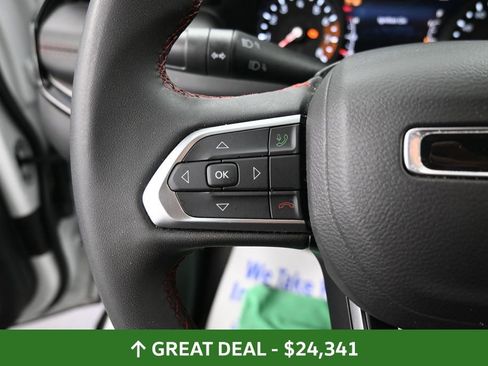 Used 2025 Jeep Compass Trailhawk AWD/4WD image 34