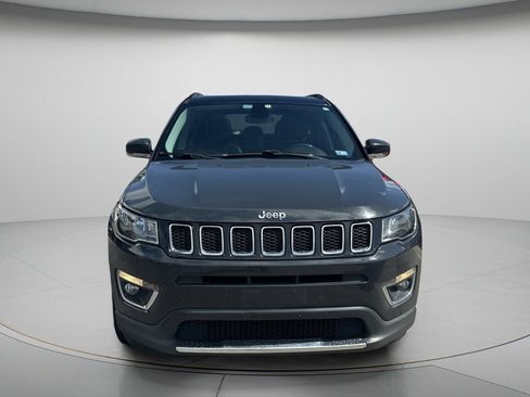 Used 2018 Jeep Compass Limited w/ Safe & Security Group AWD/4WD image 2