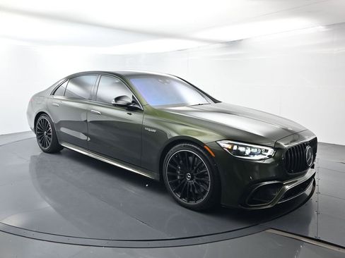 Used 2025 Mercedes-Benz S 63 AMG S image 17