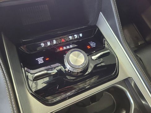 New 2026 Jeep Grand Wagoneer Limited AWD/4WD image 22