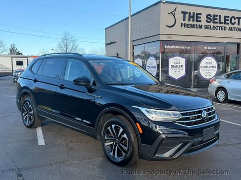 Used 2022 Volkswagen Tiguan S image 2