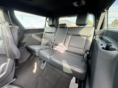 New 2025 Ford Expedition Max Platinum w/ Stealth Performance Package image 24