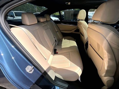 Certified 2023 BMW 530i w/ Premium Package image 20
