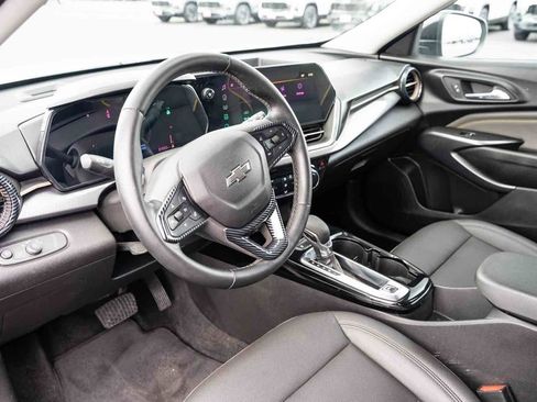 Certified 2024 Chevrolet Trax ACTIV w/ Driver Confidence Package FWD image 10