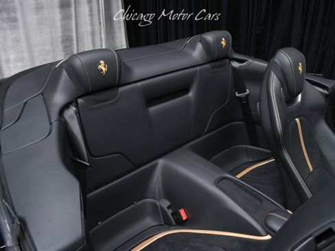 Used 2024 Ferrari Roma Spider RWD image 20
