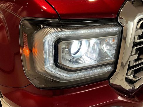 Used 2017 GMC Sierra 1500 SLT w/ SLT Premium Package AWD/4WD image 33