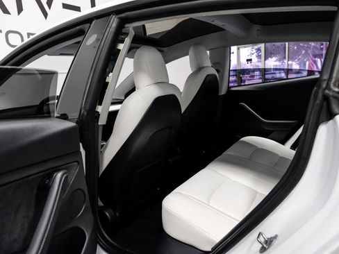 Used 2021 Tesla Model 3 Long Range image 34