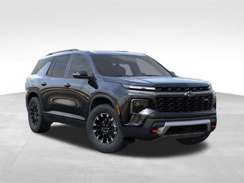 New 2026 Chevrolet Traverse Z71 w/ Enhanced Driving Package AWD/4WD image 7