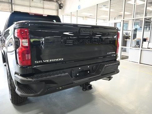 New 2026 Chevrolet Silverado 2500 Custom w/ Custom Value Package AWD/4WD image 6