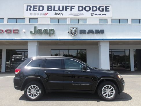 Used 2022 Jeep Grand Cherokee Laredo E image 1