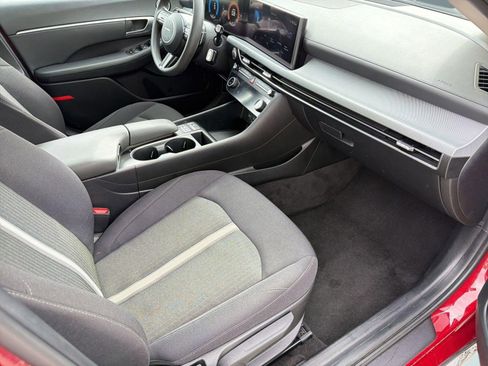 Used 2025 Hyundai Sonata SEL FWD image 29