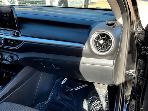 Certified 2024 Kia Forte LXS image 16