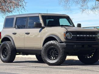 Used 2025 Ford Bronco 4-Door video 2