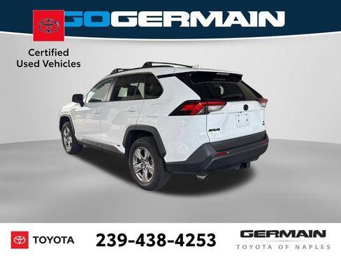 Used 2022 Toyota RAV4 LE AWD/4WD image 4