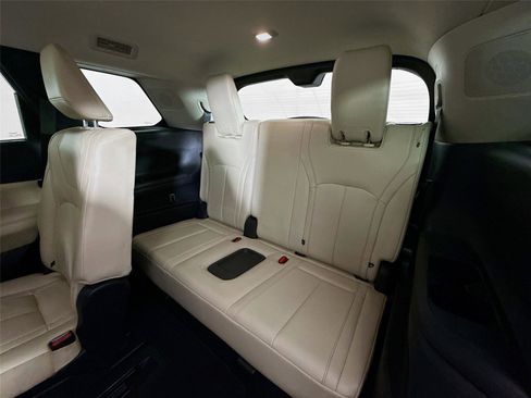 Used 2022 INFINITI QX60 Luxe w/ Vision Package image 17