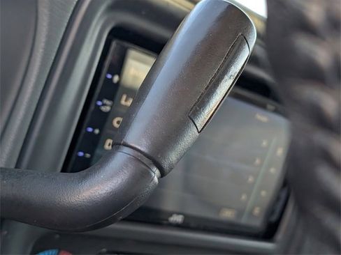 Used 2006 GMC Yukon SLT w/ SLT Preferred Equipment Group image 26