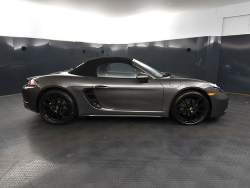 Certified 2025 Porsche 718 Boxster RWD image 8