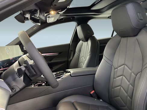 New 2026 BMW i5 eDrive40 w/ M Sport Package image 22