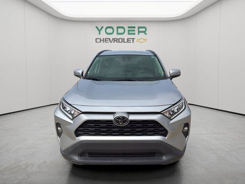 Used 2021 Toyota RAV4 XLE w/ Carpet Mat Package (TMS) image 57