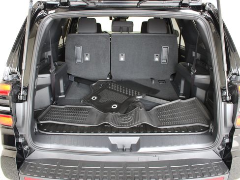 Used 2026 Toyota 4Runner SR5 AWD/4WD image 31