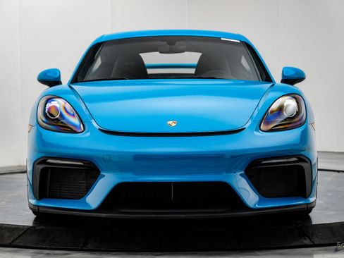 Used 2020 Porsche 718 Cayman GT4 RWD image 30