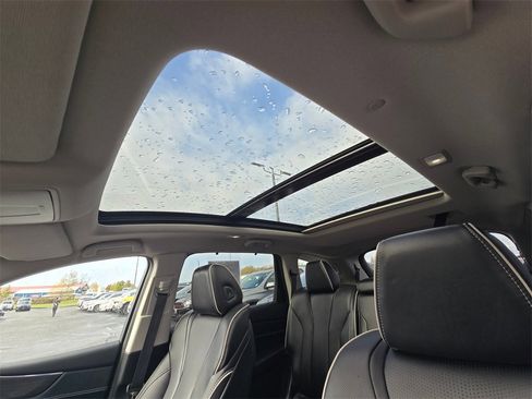 Used 2023 Acura MDX SH-AWD w/ Advance Package image 18