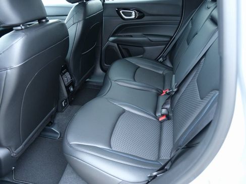 New 2026 Jeep Compass Latitude AWD/4WD image 28