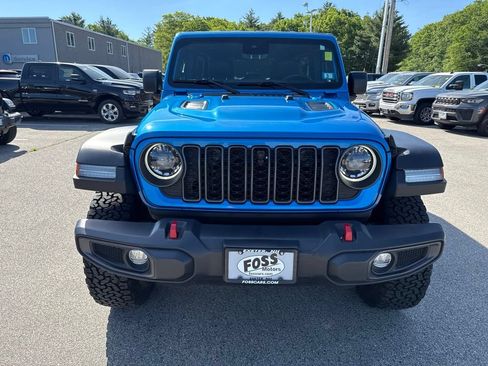 Used 2024 Jeep Wrangler Unlimited Rubicon w/ Technology Group AWD/4WD image 8