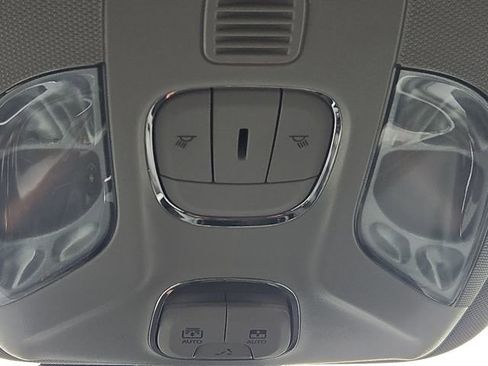 Used 2022 Jeep Compass Trailhawk w/ Sun and Sound Group image 24