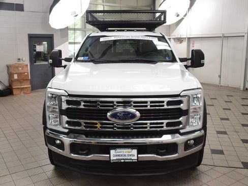 Used 2024 Ford F550 4x4 Crew Cab Super Duty w/ XLT Value Package image 2