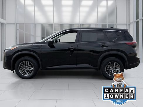 Used 2024 Nissan Rogue S AWD/4WD image 3