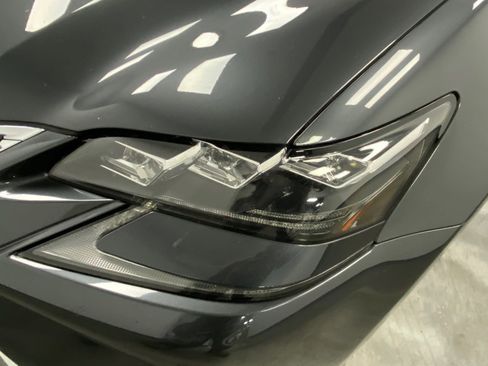 Used 2019 Lexus GS 350 F Sport image 11