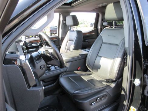 Certified 2023 GMC Sierra 1500 Denali AWD/4WD image 24