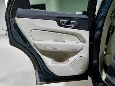 Used 2023 Volvo XC60 B5 Plus w/ Climate Package image 26