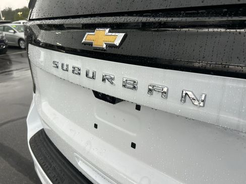 New 2026 Chevrolet Suburban High Country w/ Sun And Tow Package AWD/4WD image 10