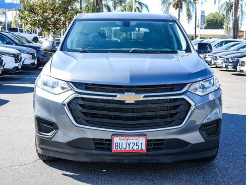Used 2020 Chevrolet Traverse LS image 2