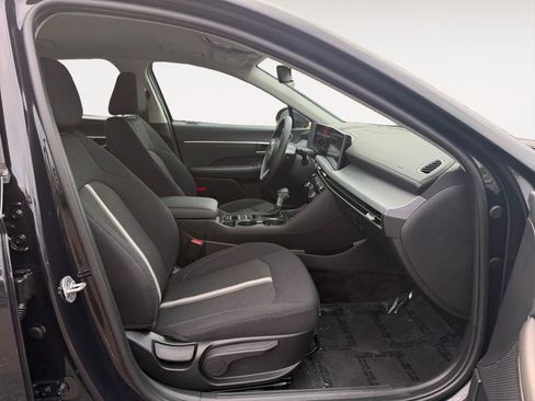 Certified 2025 Hyundai Sonata SE FWD image 24