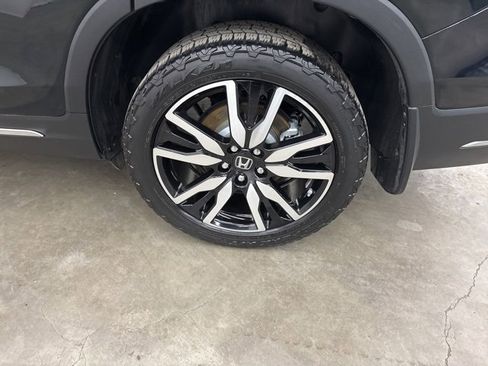 Used 2020 Honda Pilot Touring image 25