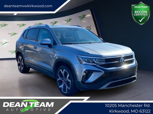 Used 2022 Volkswagen Taos SEL w/ Panoramic Sunroof Package AWD/4WD image 1