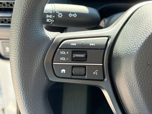 New 2026 Honda HR-V LX image 28