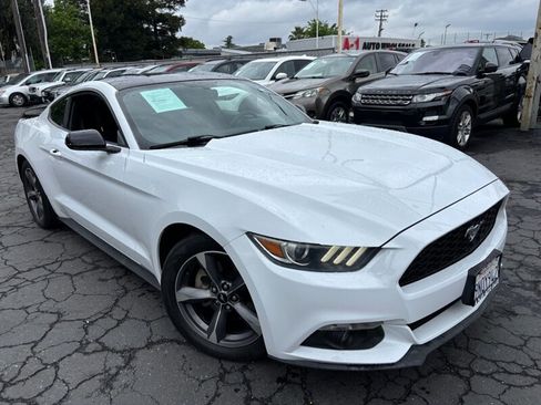 Used 2015 Ford Mustang Coupe w/ Equipment Group 051A image 2