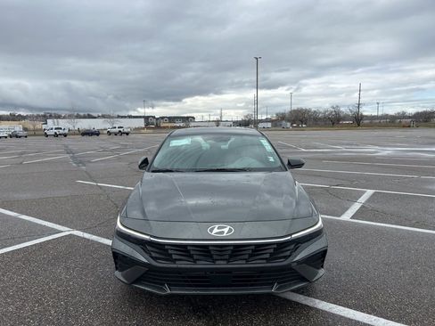 New 2026 Hyundai Elantra SEL Sport image 2