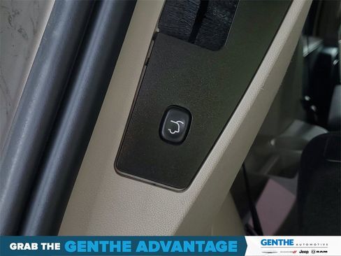 Used 2011 Chrysler Town & Country Touring image 25