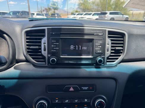 Used 2018 Kia Sportage LX FWD image 28